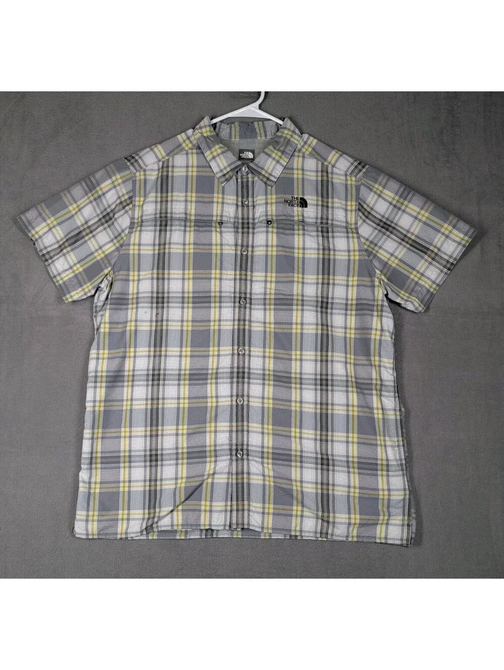 The North Face Mens XL Grey Plaid Short Sleeve Button Up Hiking Shirt Quick Dry